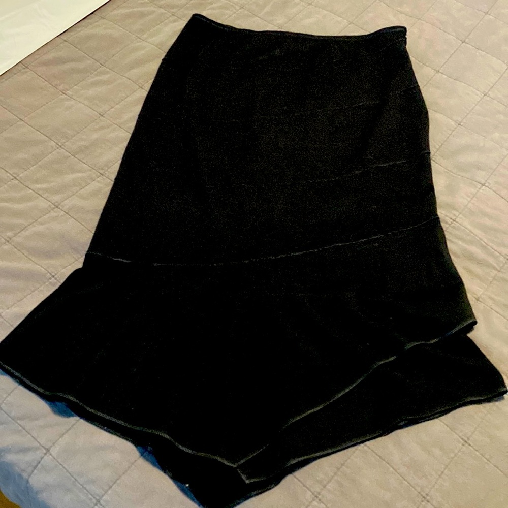 Beautiful 💯% Wool Skirt Black by Bern And Mort / Size 14